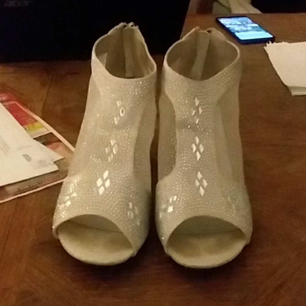Dress heels